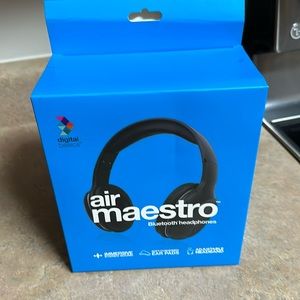 Air maestro Bluetooth headphones